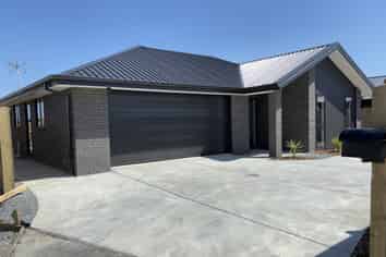 7 Henshaw Street, Woodend