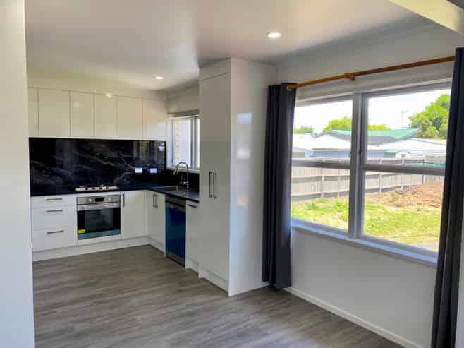 65 Resthills Crescent, Glenview