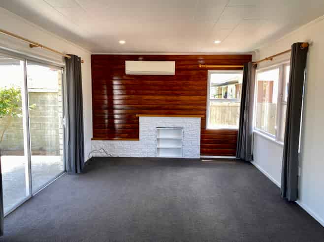 65 Resthills Crescent, Glenview