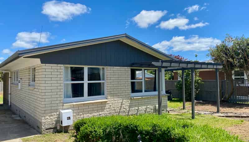 65 Resthills Crescent, Glenview