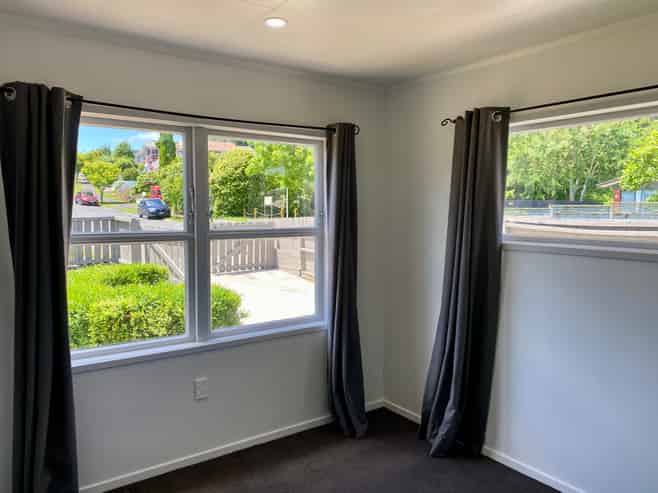 65 Resthills Crescent, Glenview