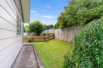 2/165 Tahunanui Drive, Tahunanui