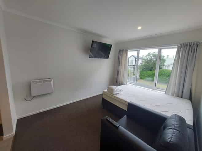 1C/4 Hammond Street, Hamilton Central