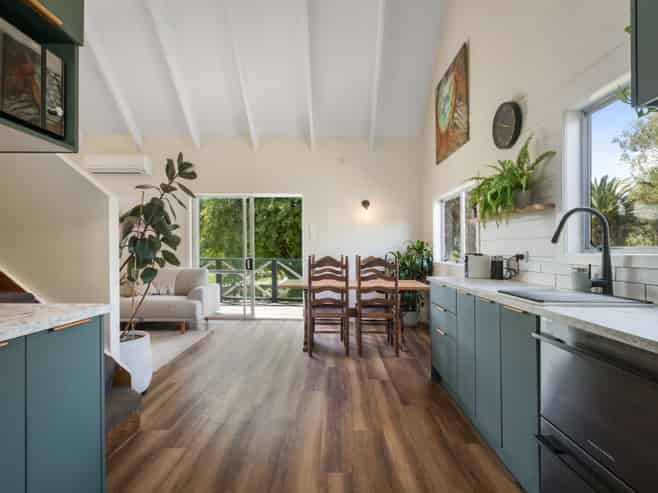 13 Cadman Street, Waikino