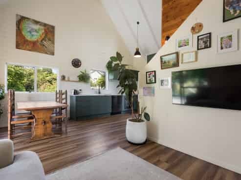 13 Cadman Street,, Waikino
