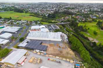 Sought-After & Secure 2,600m² Yard in Pakuranga