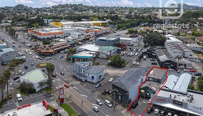 5 Campbell Road, Royal Oak