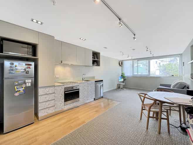 306/80 Riddiford Street , Newtown