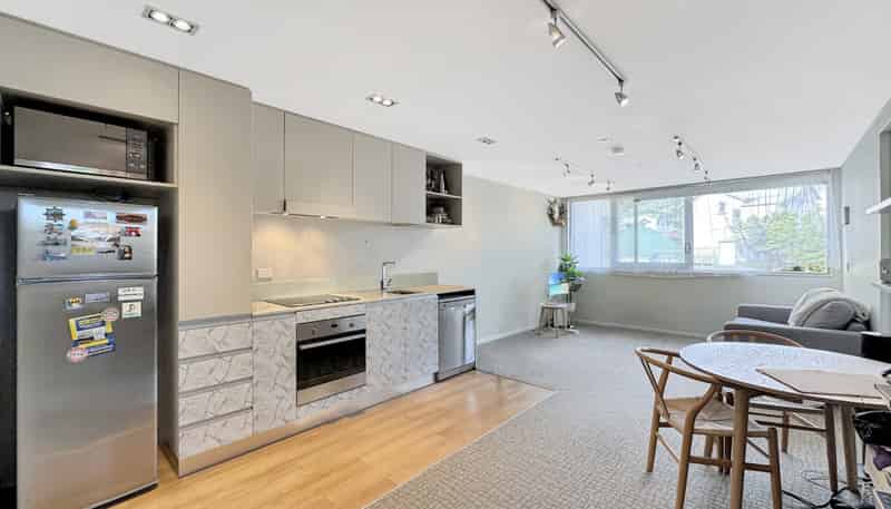 306/80 Riddiford Street , Newtown