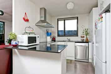 1/29 Devonshire Rd, Unsworth Heights