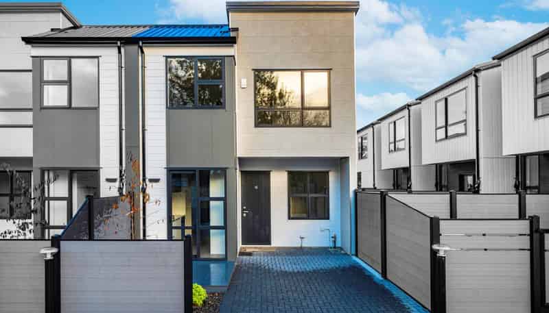15/85 Cascades Road, Pakuranga Heights