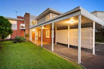 26 Coates Avenue, Orakei