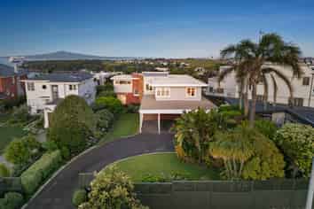 26 Coates Avenue, Orakei