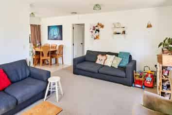 1A Pearce Crescent, Taita