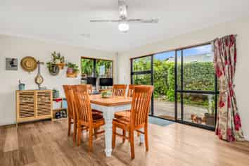 7 Downer Street, Helensville