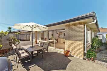 2/14  Milton Rd, Orewa