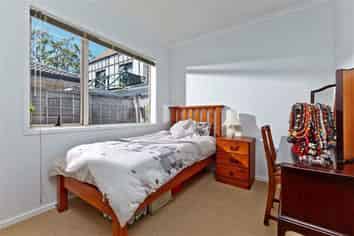 2/14  Milton Rd, Orewa