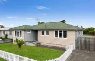 4 Bright Crescent, Maraenui