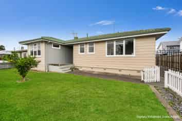 4 Bright Crescent, Maraenui