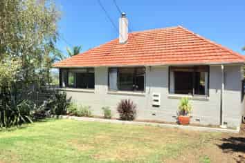 12 Stewart Avenue, Panmure