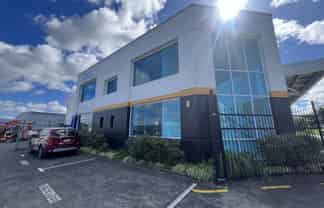 Tidy Refurbished Mount Wellington Office