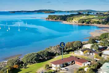 35  Willjames Avenue, Algies Bay