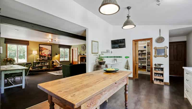 2195 Old West Coast Road, Kirwee