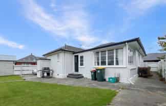 14 Walshs Rd, Allenton