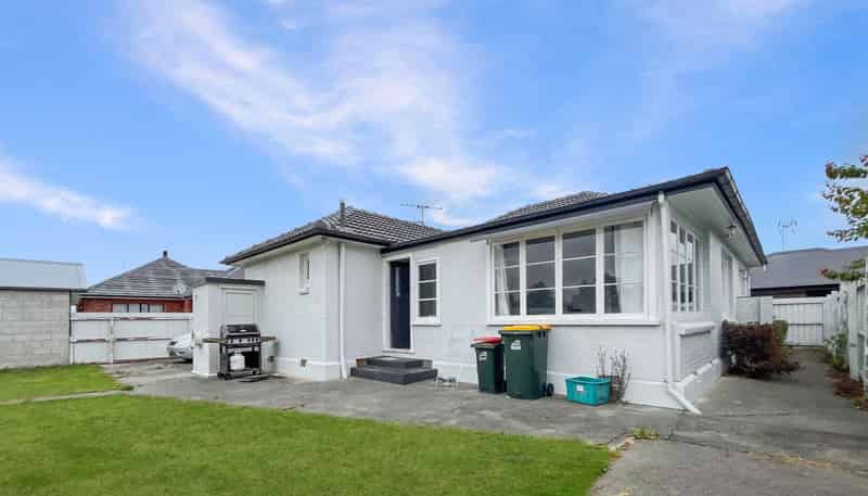 14 Walshs Rd, Allenton