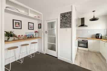 14 Walshs Rd, Allenton