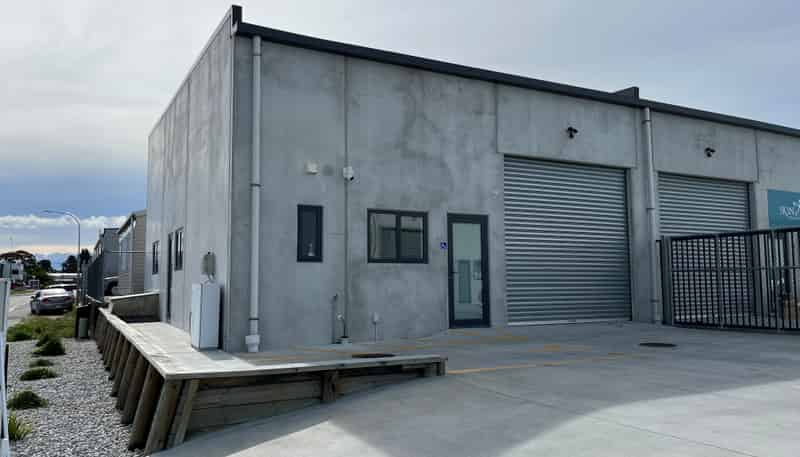 1/7 Lake Bryndwr Lane, Burnside