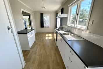 37 York Street, Glenholme