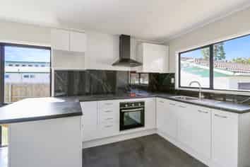 251 Weymouth road, Manurewa