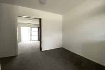 2/12 Peer Street, Upper Riccarton