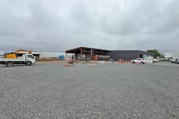 2,600M² HARDSTAND YARD - $48/M²
