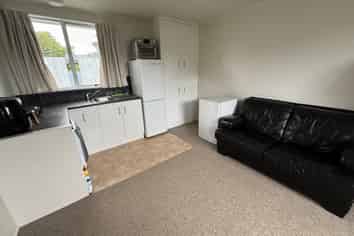 32A Thomson Street, West End