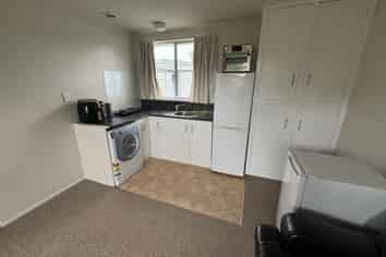 32A Thomson Street, West End