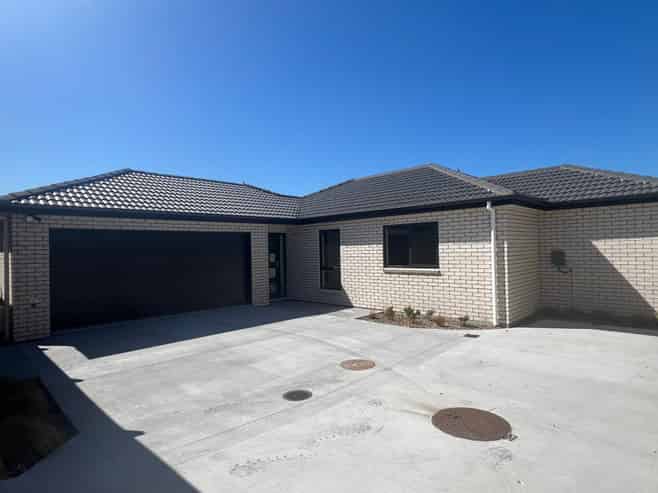 54 Scenic Rise, Rototuna North