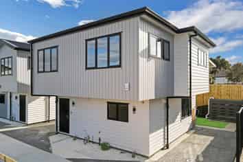  25C Leaver Place, Weymouth