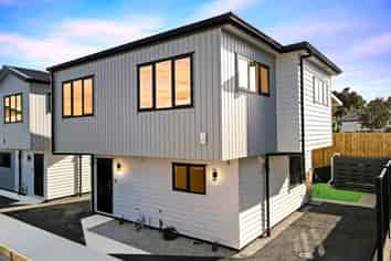  25C Leaver Place, Weymouth