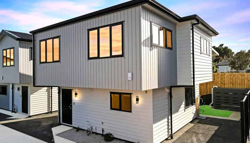  25C Leaver Place, Weymouth