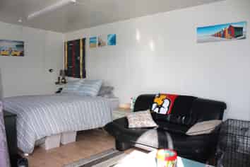 185 Rangiora Crescent, Matarangi