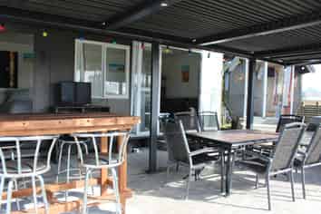 185 Rangiora Crescent, Matarangi