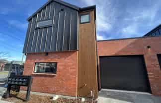 1/387 Armagh St, Linwood