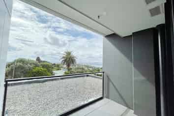 202/19 Rawene Road, Birkenhead