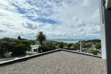 202/19 Rawene Road, Birkenhead