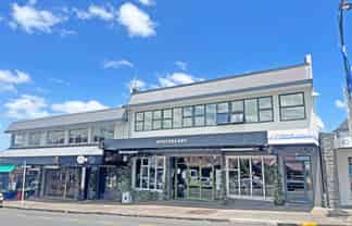 OFFICE IN THE HEART OF HOWICK
