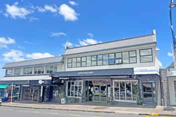 OFFICE IN THE HEART OF HOWICK
