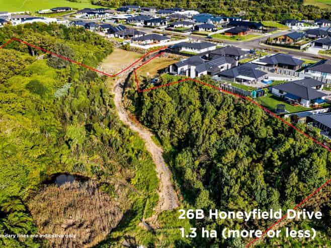 26B Honeyfield Drive, Whalers Gate