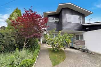 48 Great North Road, Saint Johns Hill